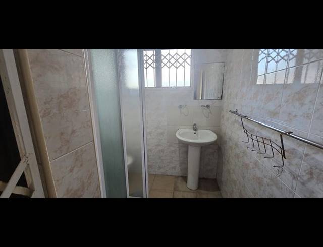 3 BEDROOM PROPERTY TO RENT IN OVERPORT